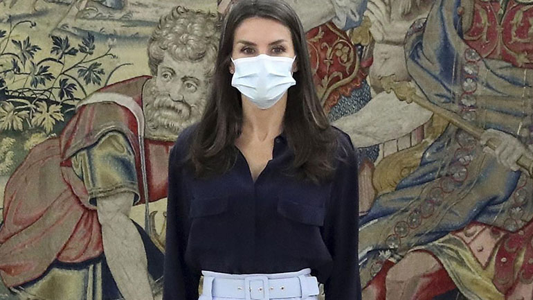 Η εμφάνιση της βασίλισσας Letizia που θα σας εμπνεύσει για τα επόμενα office looks σας