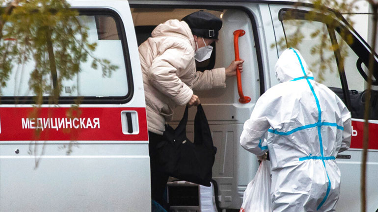 Ρωσία: Σχεδόν 20.000 κρούσματα κορωνοϊού σε 24 ώρες – Επιδεινώνεται η υγειονομική κατάσταση στη Μόσχα