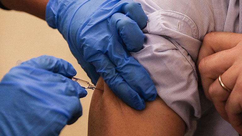 Κορωνοϊός: Ένα ινδικό εμβόλιο μπορεί να είναι διαθέσιμο ακόμα και έως τον Φεβρουάριο