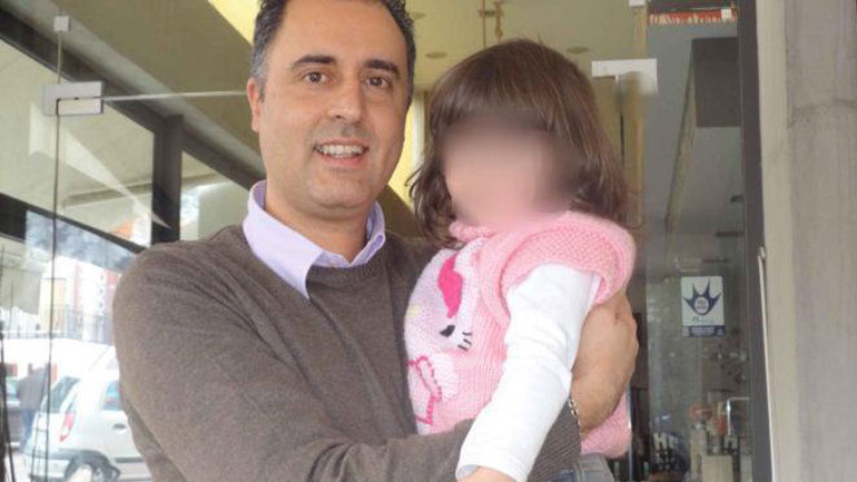 Η οδύσσεια ενός Ιταλού πατέρα που αδυνατεί να αποκτήσει την επιμέλεια της Ελληνίδας κόρης του