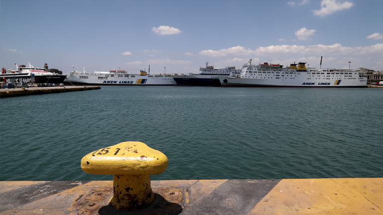 Απαγορευτικό απόπλου από Πειραιά, Ραφήνα και Λαύριο λόγω θυελλωδών ανέμων Απαγορευτικό απόπλου από Πειραιά, Ραφήνα και Λαύριο λόγω θυελλωδών ανέμων