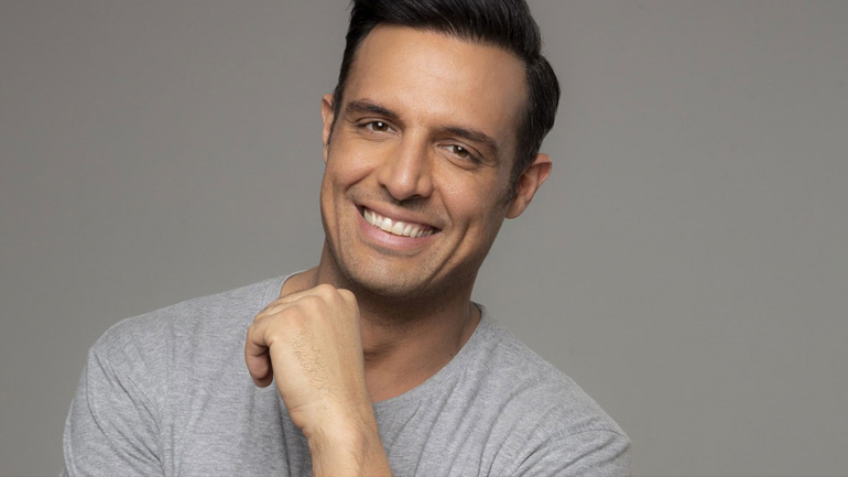 Ο Σάββας Πούμπουρας μιλά για τον εθισμό του στο αλκοόλ Ο Σάββας Πούμπουρας μιλά για τον εθισμό του στο αλκοόλ