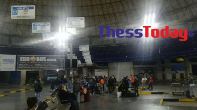 Φεύγουν από τη Θεσσαλονίκη πριν προλάβει να ξεκινήσει το lockdown