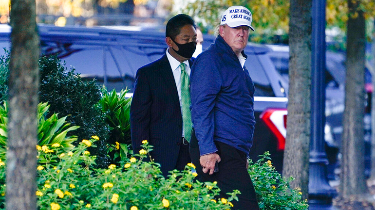 Ο Τραμπ κατηγόρησε τον Μπάιντεν ότι βιάζεται «να παρουσιαστεί ψευδώς» ως ο νικητής των εκλογών