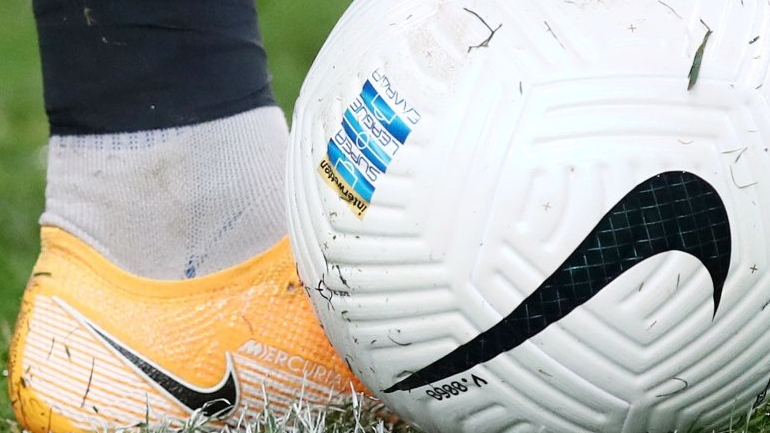 Super League: Εκτός έδρας δοκιμασίες για Ολυμπιακό και ΠΑΟΚ