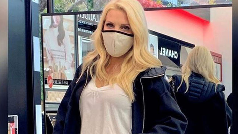 H Ελένη Μενεγάκη μας δείχνει πώς περνάει το Σαββατοκύριακό της στην Αθήνα