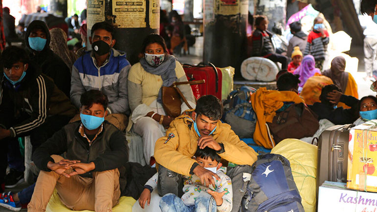 Ινδία: Τα 8,5 εκατομμύρια αγγίζουν τα κρούσματα