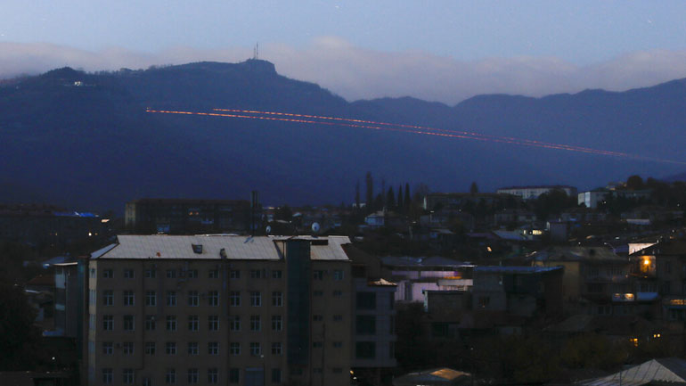 Ναγκόρνο-Καραμπάχ: Το Αζερμπαϊτζάν λέει ότι κατέλαβε την πόλη Σούσα – Διαψεύδει η Αρμενία