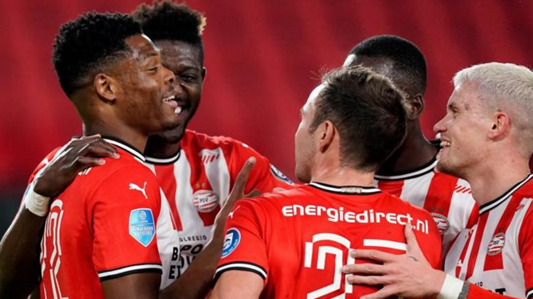 Άνετα η Αϊντχόφεν, 3-0 τη Βίλεμ