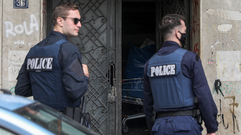 Σπείρα διακινούσε ναρκωτικά στο Μεταξουργείο – Συνελήφθησαν οκτώ άτομα Σπείρα διακινούσε ναρκωτικά στο Μεταξουργείο – Συνελήφθησαν οκτώ άτομα