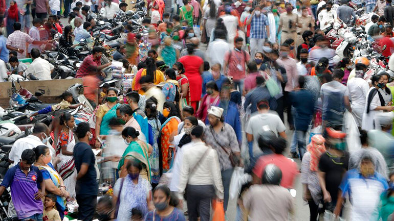 Ινδία: Κύμα ατμοσφαιρικής ρύπανσης στην πρωτεύουσα αυξάνει τον κίνδυνο για τους ασθενείς με COVID