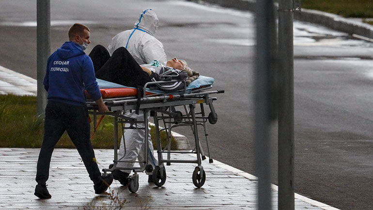 Αριθμός ρεκόρ 21.798 νέων κρουσμάτων κορωνοϊού καταγράφηκε το προηγούμενο 24ωρο στη Ρωσία