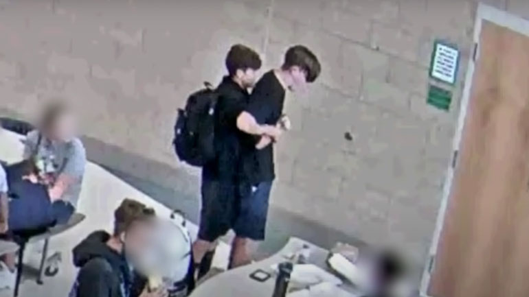 Έσωσε τον συμμαθητή του από πνιγμό με τη λαβή Χάιμλιχ