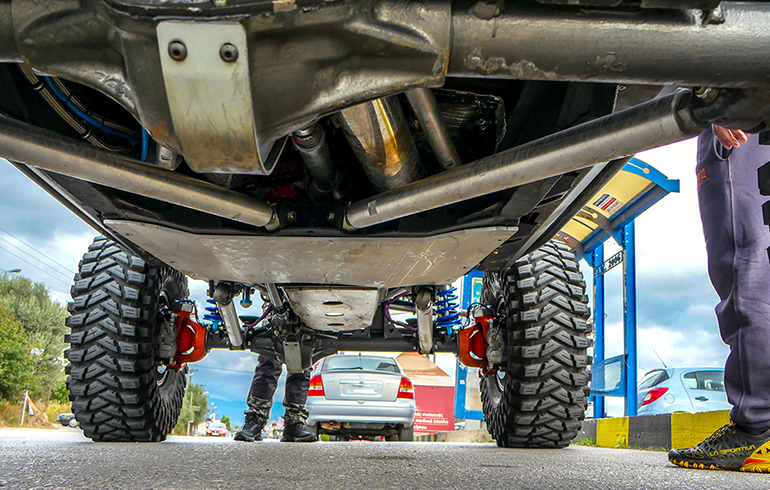 Ειδική κατασκευή και στο κάτω μέρος για να αντέχει σε πολύ σκληρή χρήση