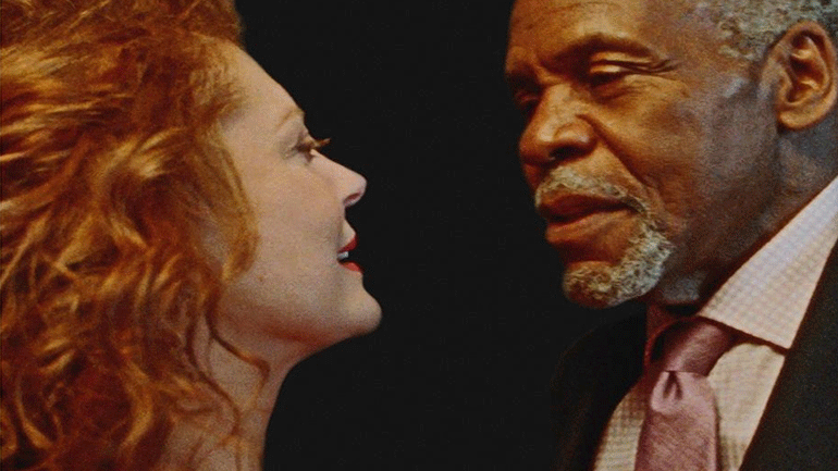 Susan Sarandon & Danny Glover πρωταγωνιστούν στο νέο video της Julia Stone, «Dance»