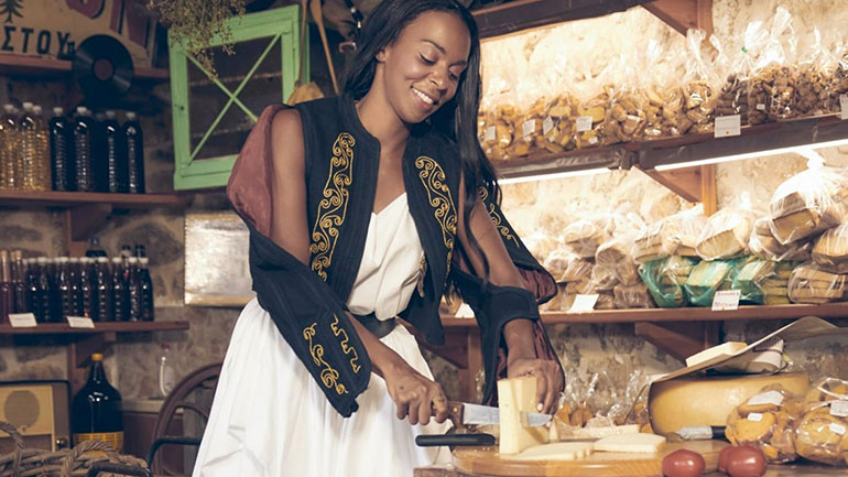 GNTM: H Ρασέλ απαντά για τη φημολογούμενη σχέση της με τον Έντουαρντ