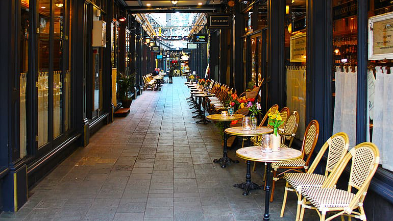 Μόσχα: Τα εστιατόρια και τα νυκτερινά κέντρα δεν θα σερβίρουν πελάτες 23:00 μ.μ. με 6:00 π.μ.