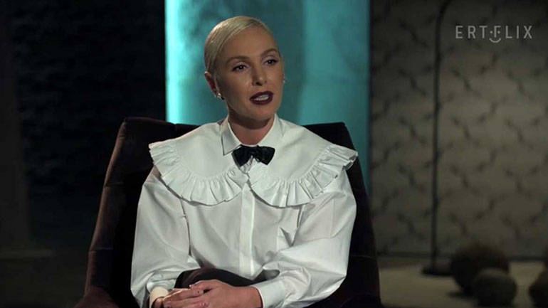 Τάμτα: «Mε βρίσκεις ερωτευμένη με τον σύντροφό μου και πολύ αγαπημένη»