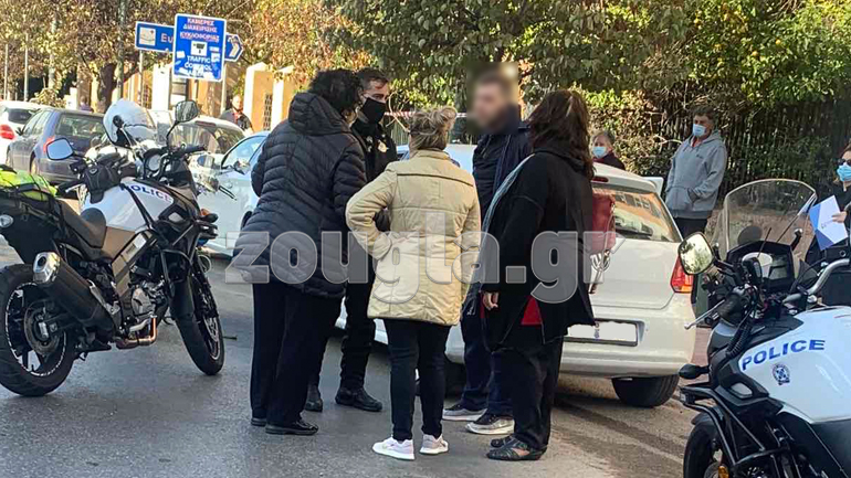 Άγριος καβγάς στο κέντρο της Αθήνας – Πιάστηκαν στα χέρια δικηγόρος και τροχονόμος Άγριος καβγάς στο κέντρο της Αθήνας – Πιάστηκαν στα χέρια δικηγόρος και τροχονόμος