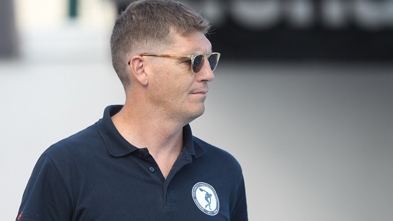 Γιαννιώτης: «Θέλουμε ανοιχτά κολυμβητήρια»