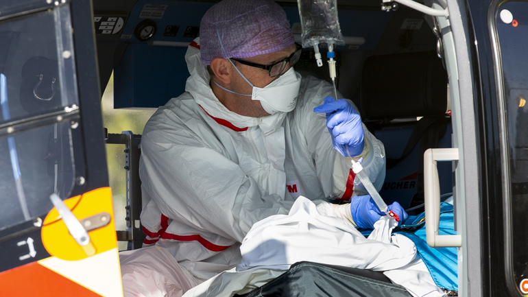 Νέο ρεκόρ κρουσμάτων στο Ιράν