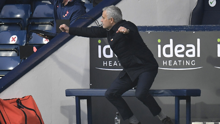 Νέβιλ: «Θα ήταν φανταστικό να κερδίσει τον τίτλο με την Τότεναμ ο Μουρίνιο»