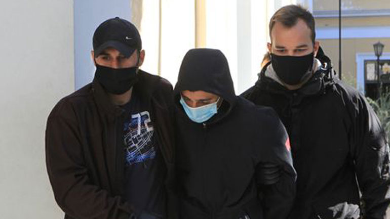 Στον ανακριτή ο 16χρονος που σκότωσε την 50χρονη στην Αγία Βαρβάρα