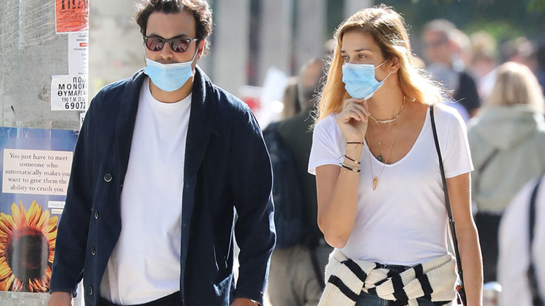 Ana Beatriz Barros: Βόλτα στη Γλυφάδα με τον Ελληνοαιγύπτιο κροίσο σύζυγό της