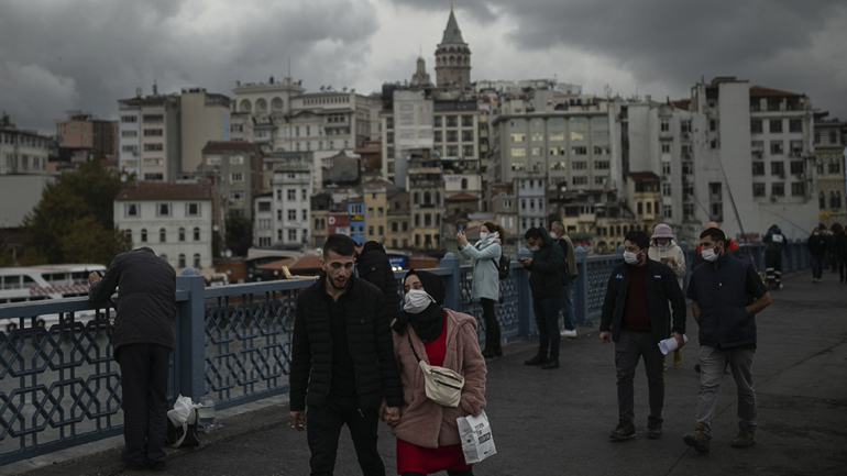 Covid-19: Η Τουρκία απαγόρευσε το κάπνισμα σε δημόσιους χώρους