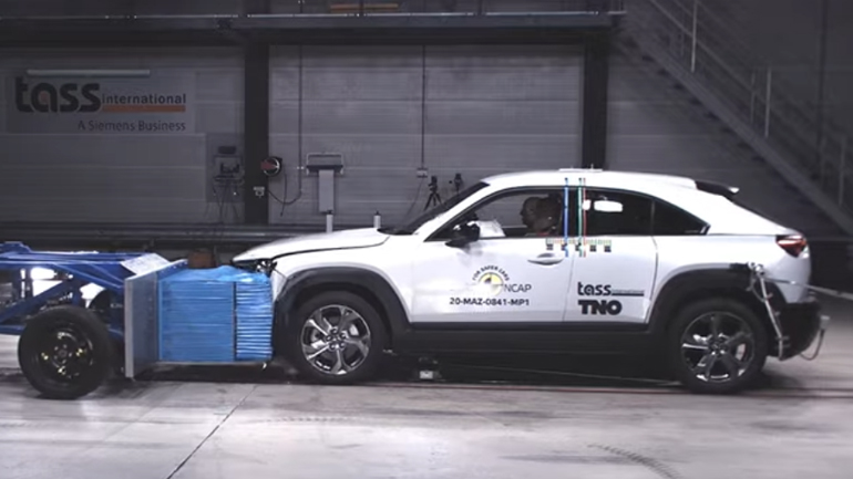 Τι έκανε στα crash tests το ηλεκτρικό Mazda MX-30;