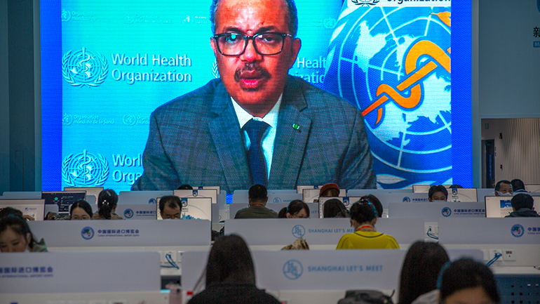 ΠΟΥ: Πώς συνδέεται ο κορωνοϊός με την αναζωπύρωση της Ιλαράς