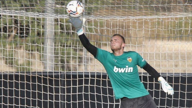 Βαλένθια: Χειρουργήθηκε ο Σίλεσεν, θα μείνει εκτός δράσης για 4 μήνες