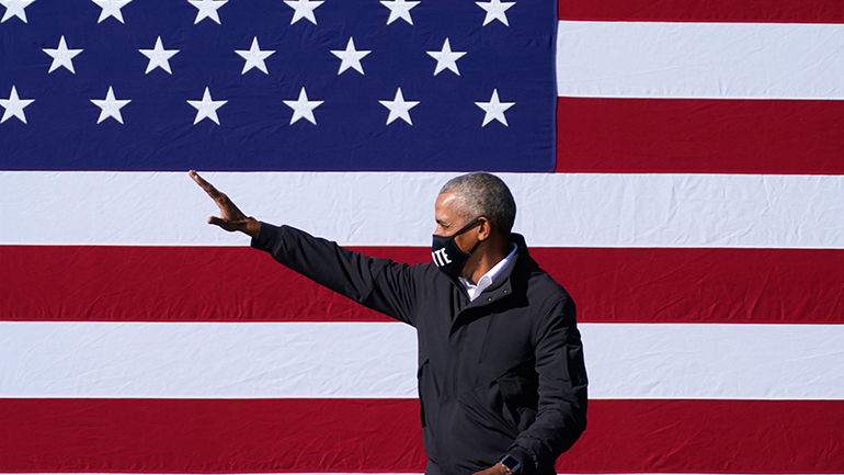 «Οι διαφορές μας είναι βαθιές», γράφει στο βιβλίο του ο πρώην πρόεδρος Μπαράκ Ομπάμα