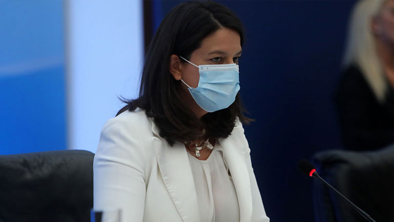 Κεραμέως: Δεν έχουμε εισήγηση για κλείσιμο των δημοτικών