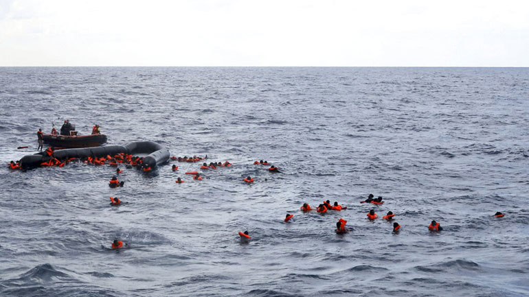 Λιβύη: Τουλάχιστον 74 μετανάστες έχασαν τη ζωή τους σε ναυάγιο στα ανοιχτά της Χούμα
