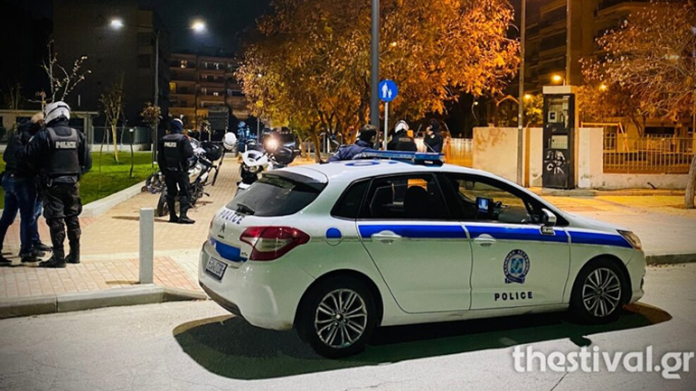 Θεσσαλονίκη: Ένταση στη Νικόπολη σε αστυνομικό έλεγχο για συγχρωτισμό ατόμων