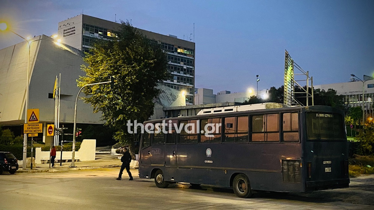 Θεσσαλονίκη: Αστυνομικές δυνάμεις περιμετρικά του ΑΠΘ