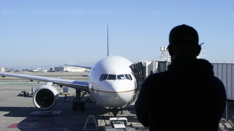 ΗΠΑ: Χάθηκαν 90.000 θέσεις εργασίας στον τομέα των αερομεταφορών