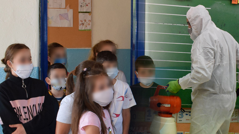 Προς κλείσιμο όλων των δημοτικών της χώρας