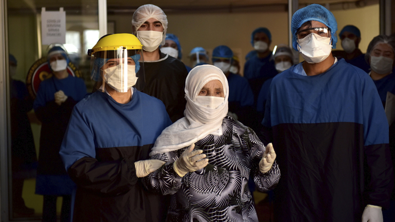 Αύξηση κρουσμάτων και θανάτων από κορωνοϊό στην Τουρκία