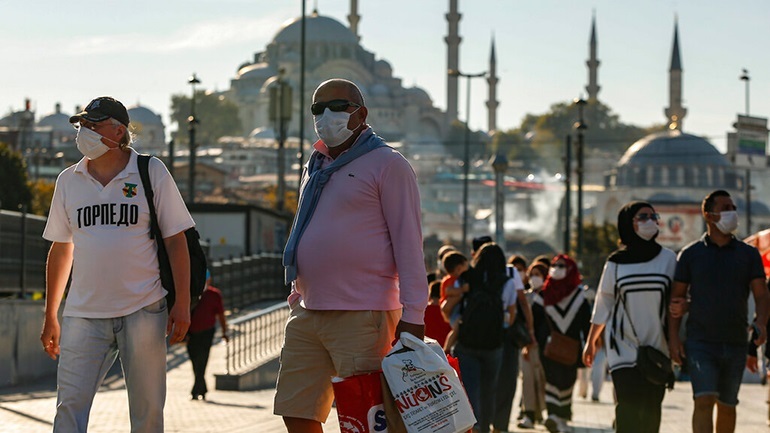 Ο δήμαρχος της Κωνσταντινούπολης ζητά lockdown για να τεθεί υπό έλεγχο το δεύτερο κύμα του Covid-19