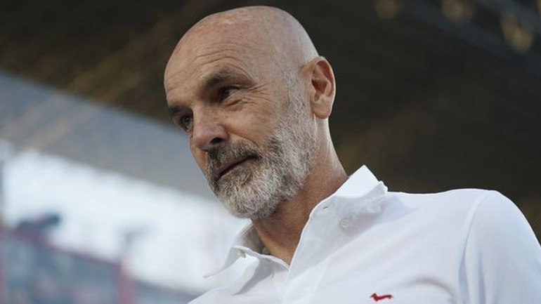 Στέφανο Πιόλι: Διαγνώστηκε με κορωνοϊό ο προπονητής της Μίλαν