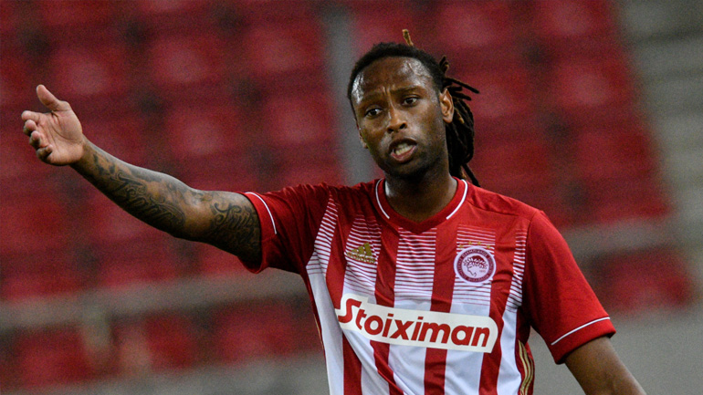 Mirror: «Ετοιμάζει πρόταση 11 εκατ. ευρώ για τον Σεμέδο η Λίβερπουλ»