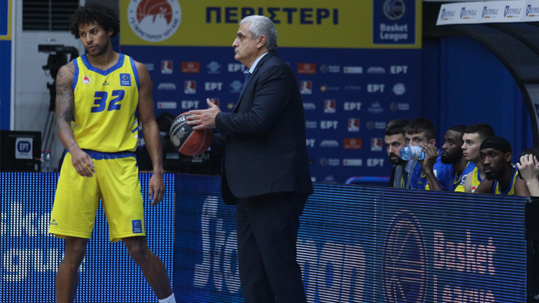 Ντεμπούτο με νίκη για τον Πεδουλάκη στο Περιστέρι, 84-72 το Μεσολόγγι