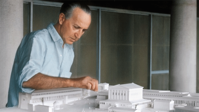 Αγγελική Κόκκου: «Ο Ιωάννης Τραυλός συνεχίζει να είναι “δάσκαλος”»