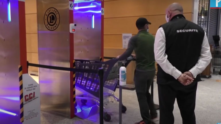 Θάλαμος απολύμανσης σε σούπερ μάρκετ