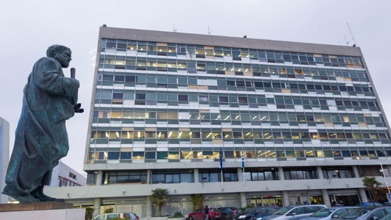 Απαγόρευση στάσης και στάθμευσης οχημάτων γύρω από το ΑΠΘ λόγω Πολυτεχνείου