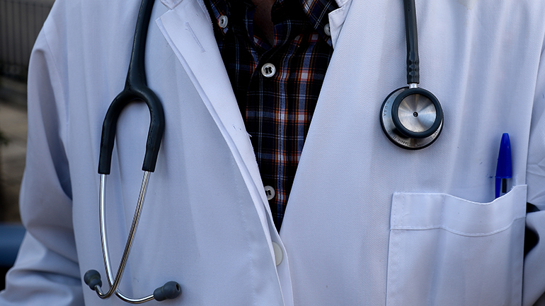 Στο νοσοκομείο 12χρονος με Covid-19 στην Πάτρα