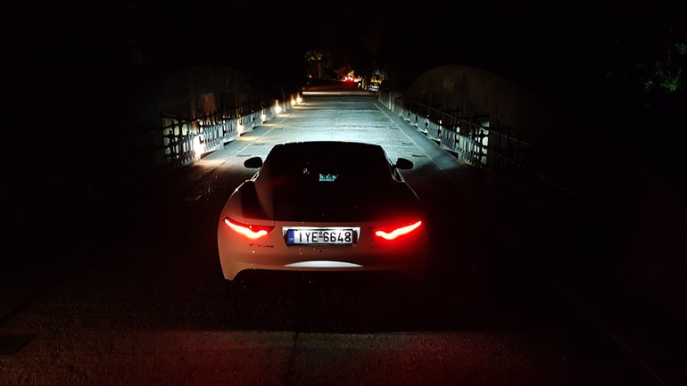 Μόνο τον μήνα Οκτώβριο ταξινομήθηκαν στην Ελλάδα έξι Jaguar F-Type...