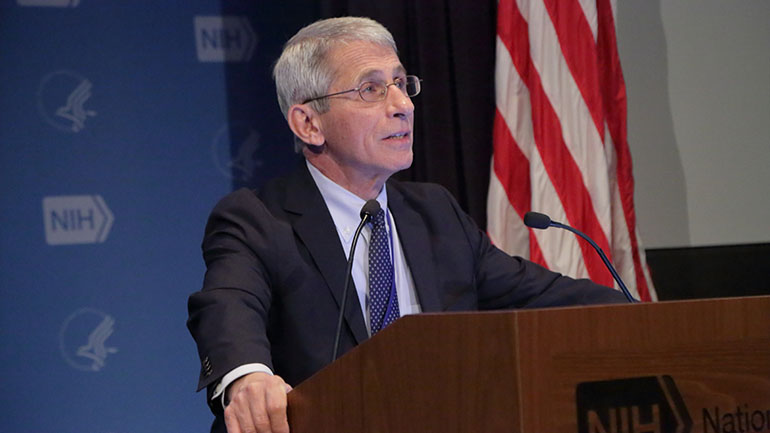 Δρ. Φάουτσι: «Εντυπωσιακή» η αποτελεσματικότητα 95% του εμβολίου της Moderna κατά του κορωνοϊού Δρ. Φάουτσι: «Εντυπωσιακή» η αποτελεσματικότητα 95% του εμβολίου της Moderna κατά του κορωνοϊού